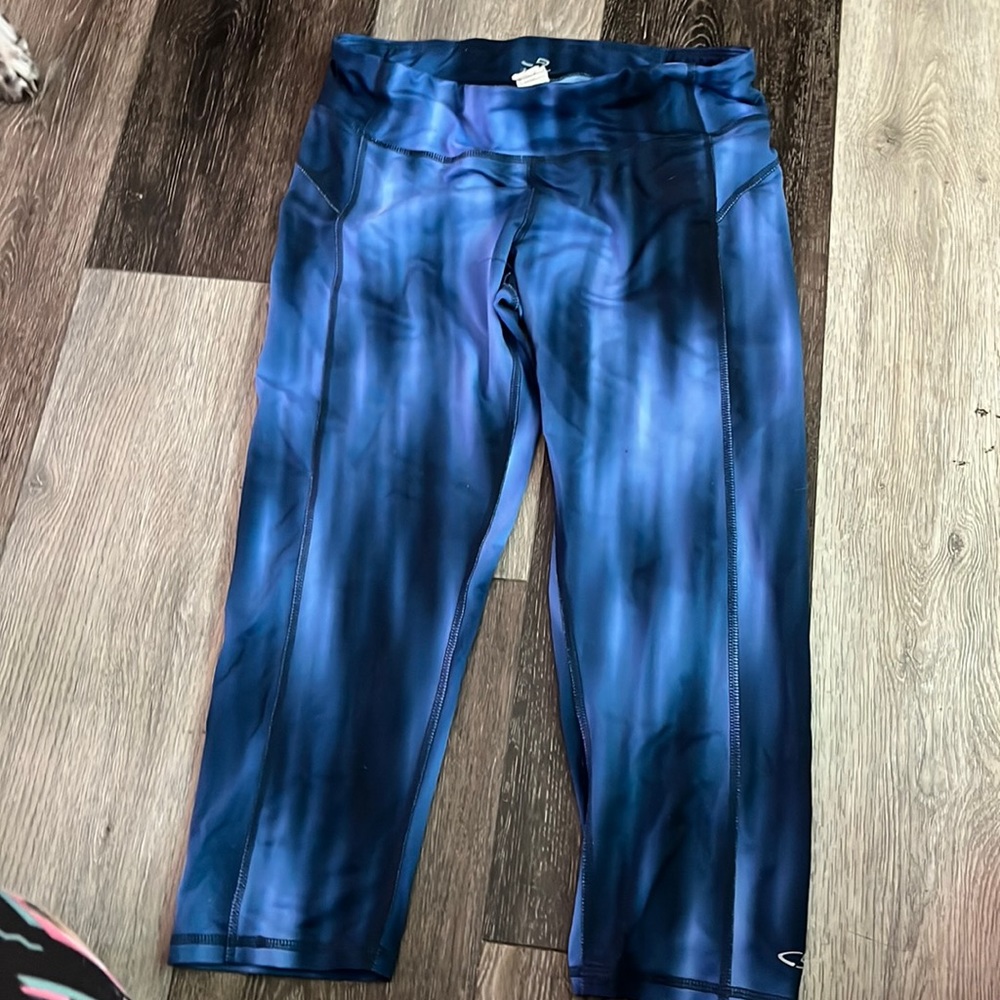 Blue leggings